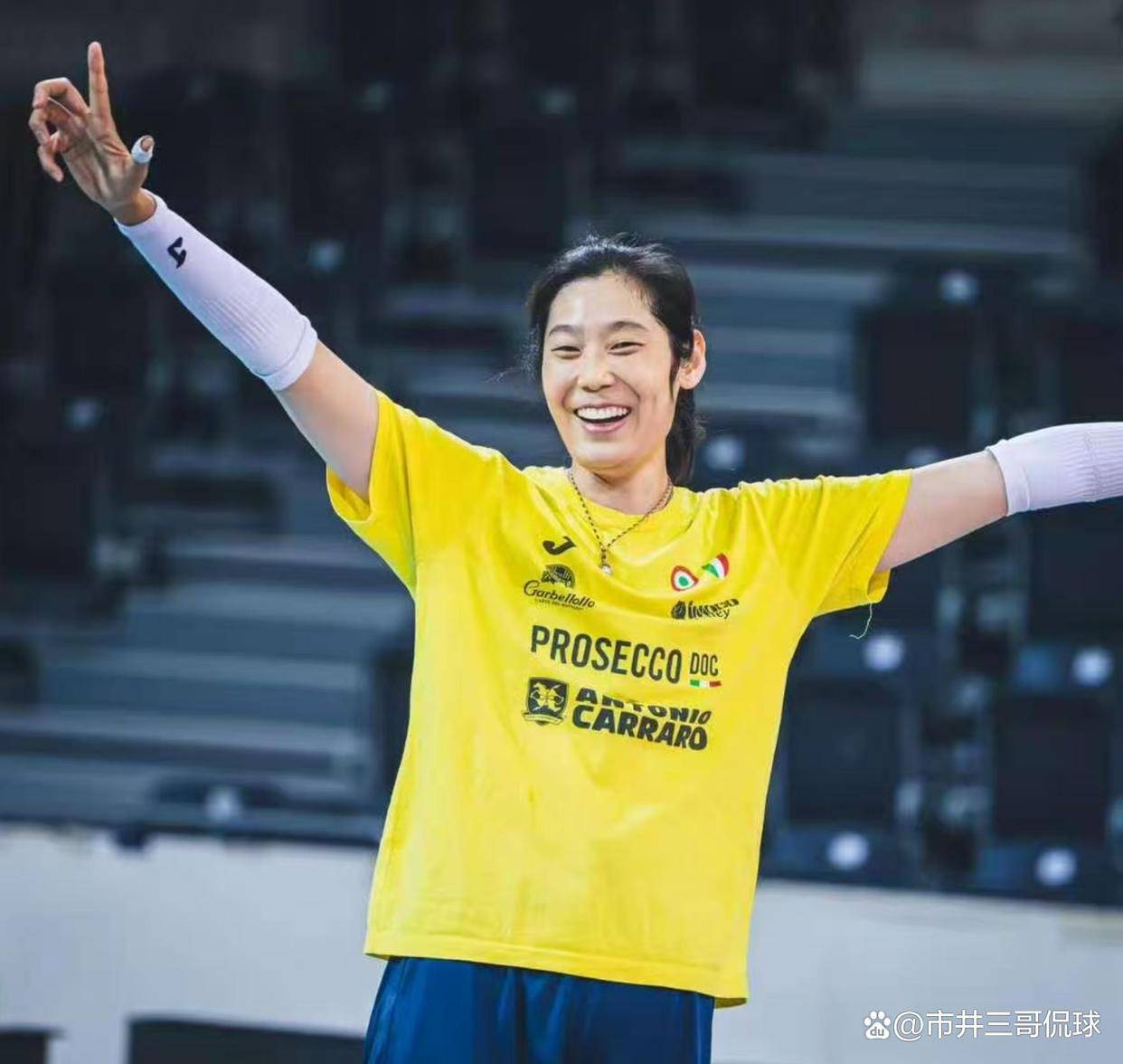 欧冠焦点战朱婷砍15分夺MVP！科内状态火爆3-0横扫，转会传闻该停了